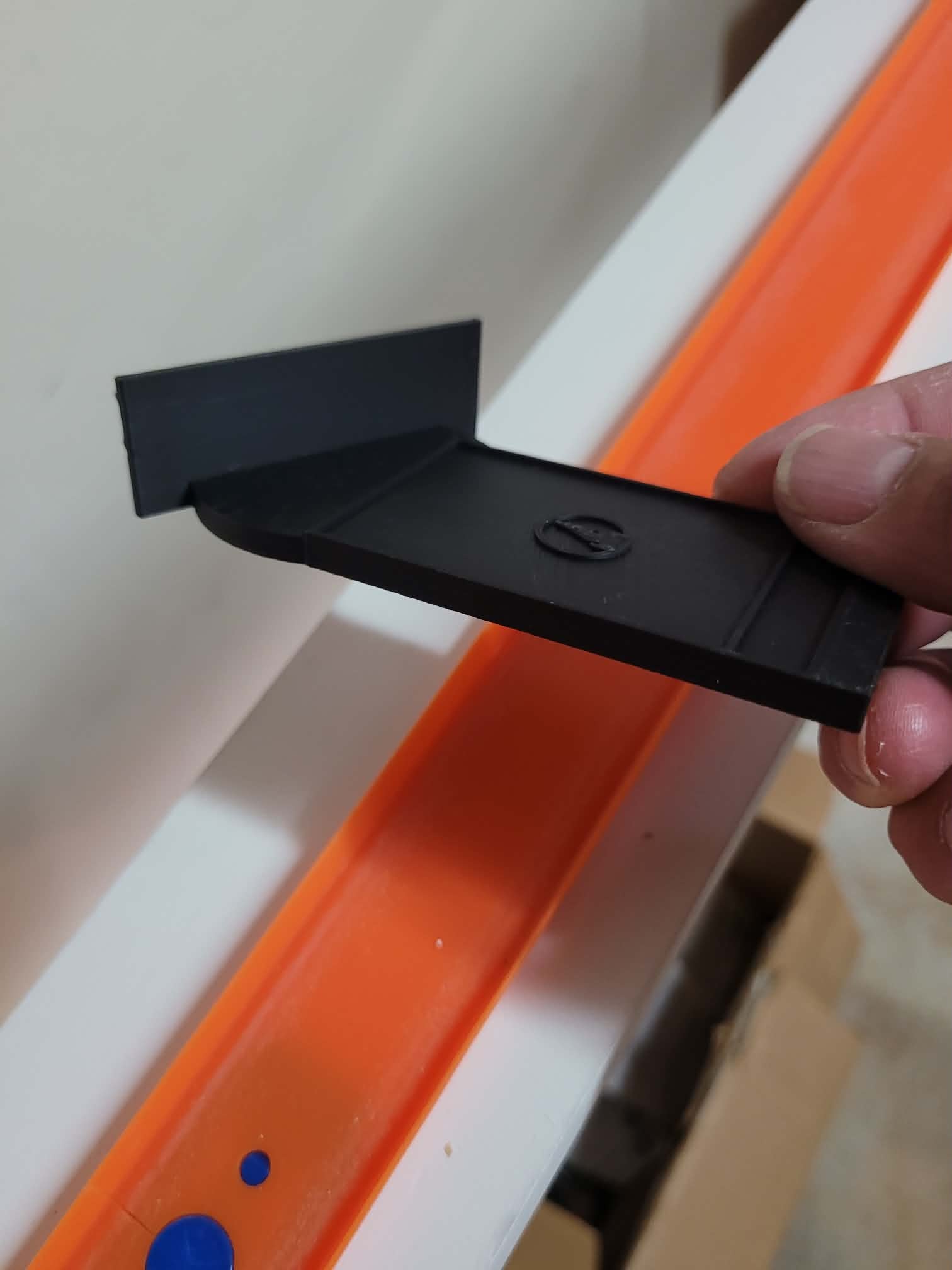 Hot Wheels Peg Holder